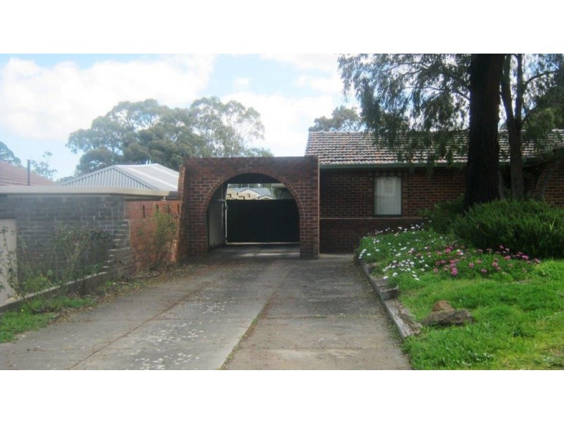 8 Nepondi Court, Fairview Park SA 5126