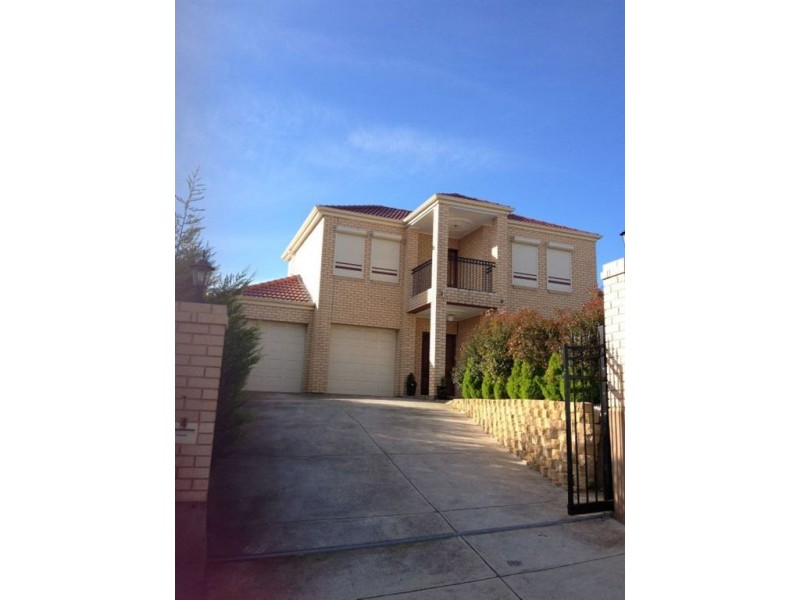 4 Down Drive, Valley View SA 5093