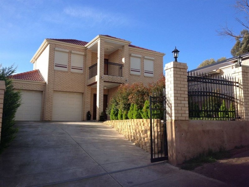 4 Down Drive, Valley View SA 5093
