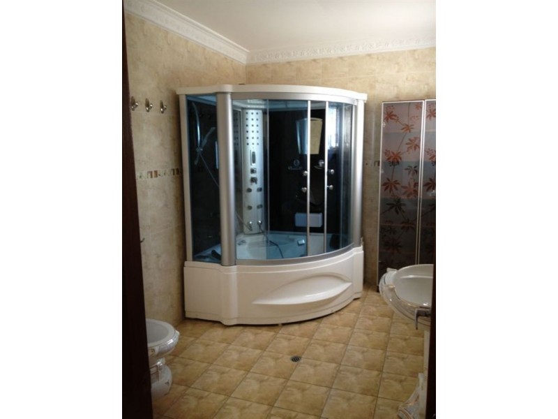 4 Down Drive, Valley View SA 5093