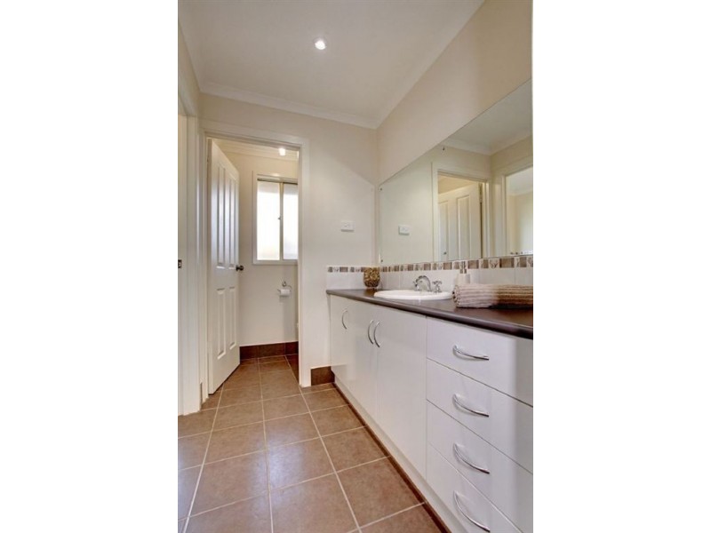 24 Borrillo Avenue, Newton SA 5074