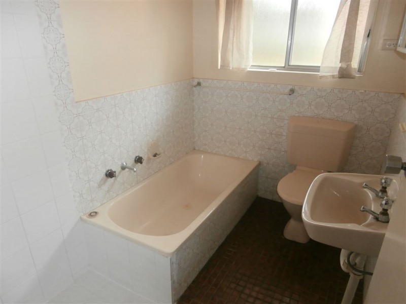 2/36-38 Cresdee Rd, Campbelltown SA 5074