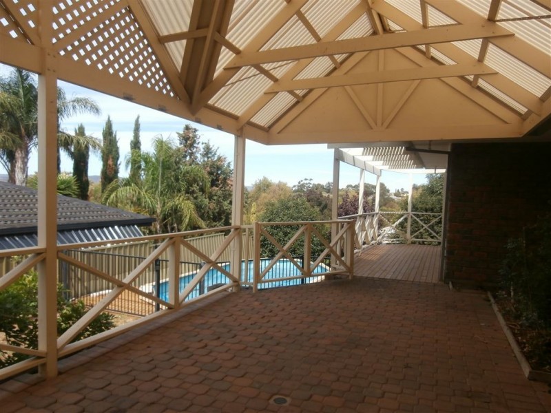 10 Dallas Ct, Wynn Vale SA 5127