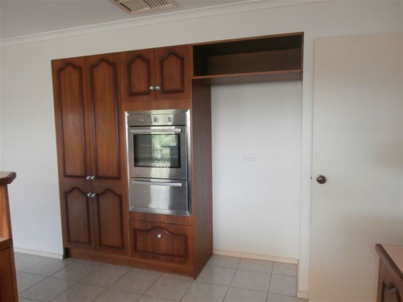 10 Dallas Ct, Wynn Vale SA 5127