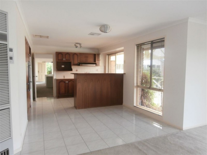 10 Dallas Ct, Wynn Vale SA 5127