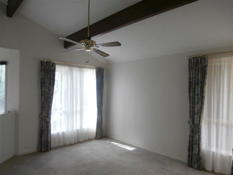 10 Dallas Ct, Wynn Vale SA 5127