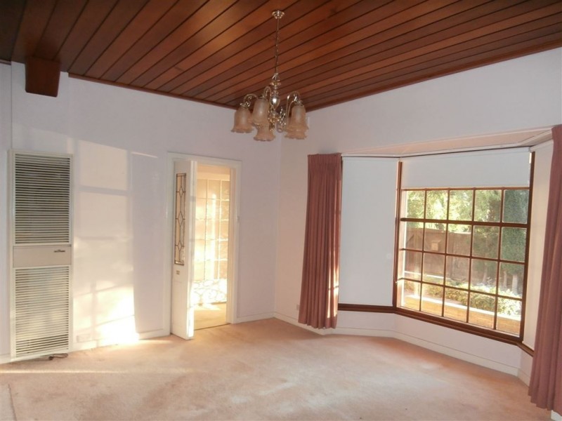 19 Rodney Ave, Tranmere SA 5073