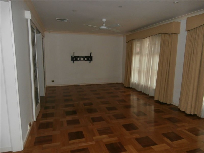 18 Yeo Ave, Highgate SA 5063