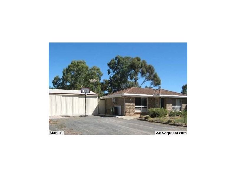 3 Mallen Ct, Riverton SA 5412