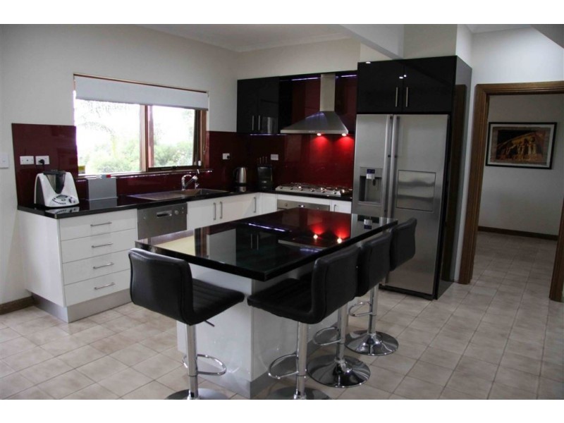 16 Grevillea Drive, Athelstone SA 5076