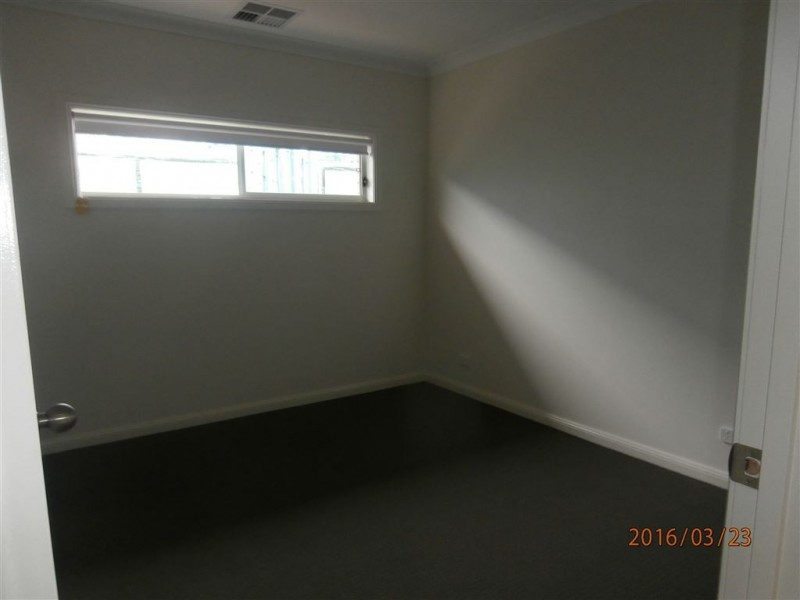 25 Matthews Ave, Seaton SA 5023