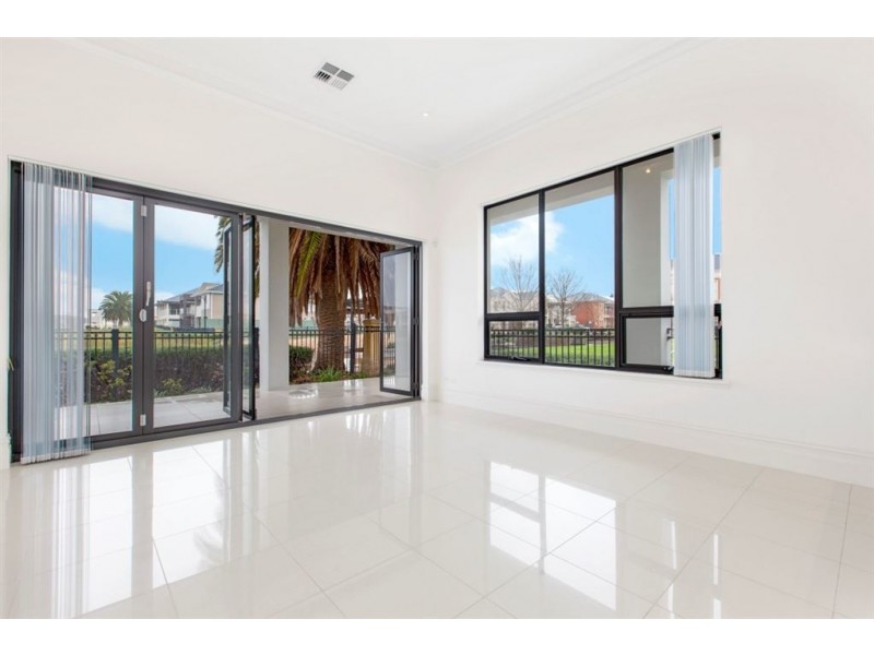 .8 Isla Cct, Mawson Lakes SA 5095