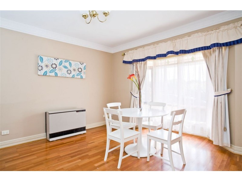 2/11 Sunglo Ct, Teringie SA 5072