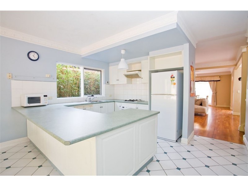 2/11 Sunglo Ct, Teringie SA 5072