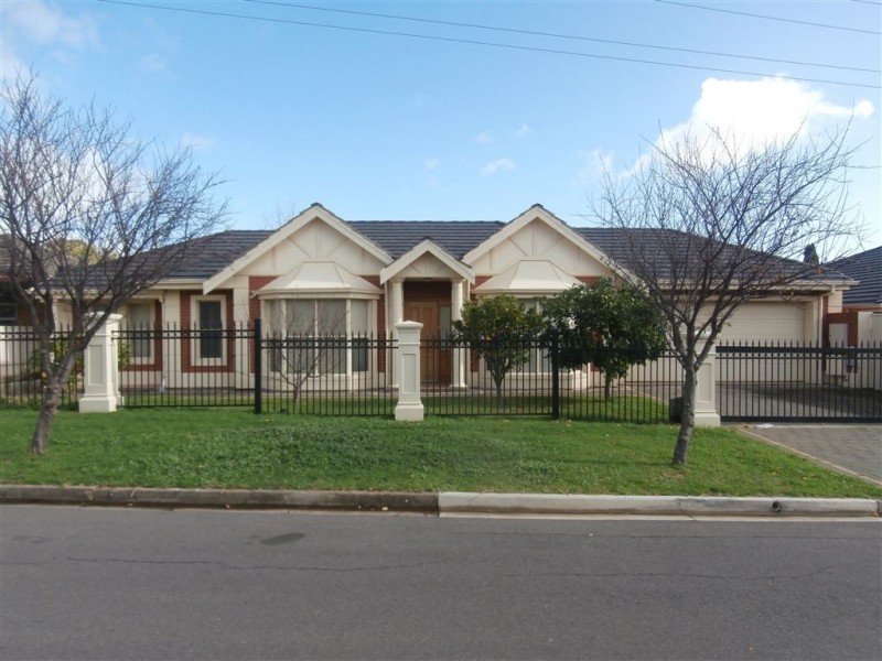 8 Lindsay St, Rostrevor SA 5073