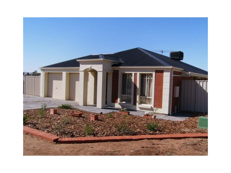 23 Cairns Crescent, Riverton SA 5412