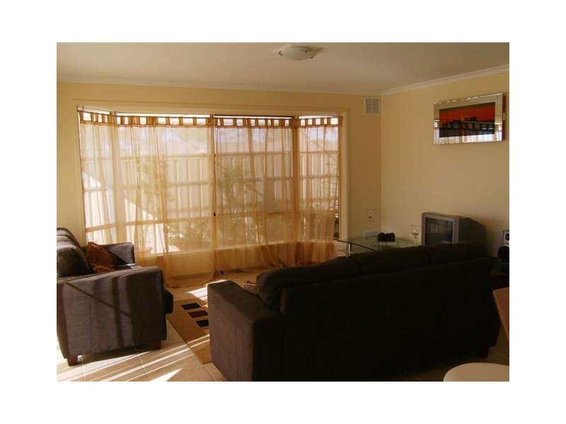 23 Cairns Crescent, Riverton SA 5412