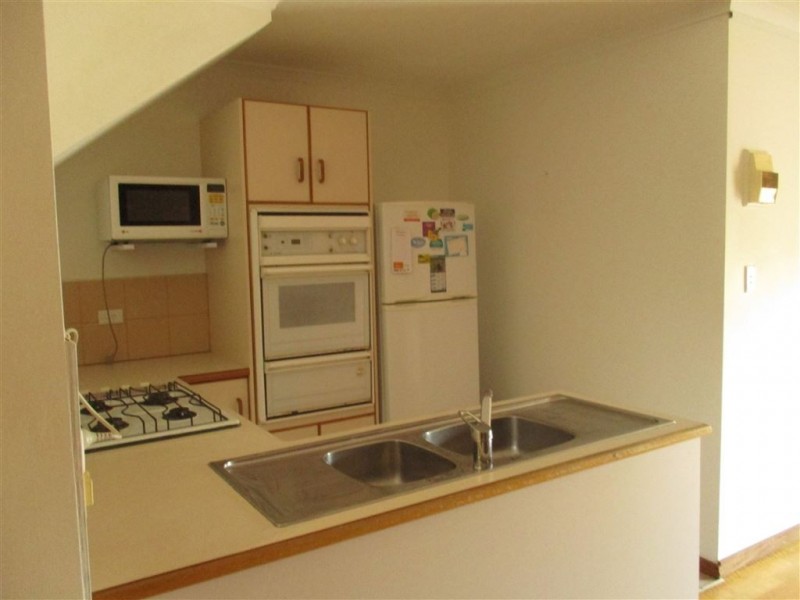 8/6 Sunglo Ct, Teringie SA 5072