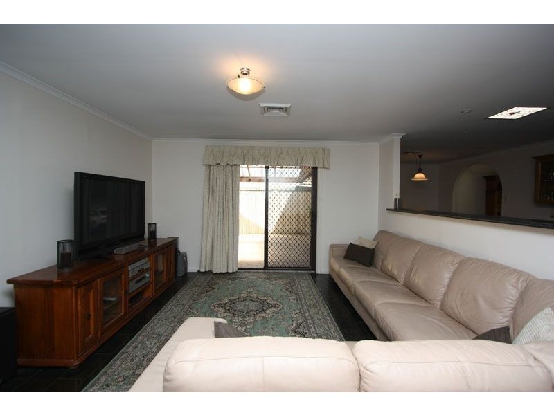 29 Parkinson Ave, Dernancourt SA 5075