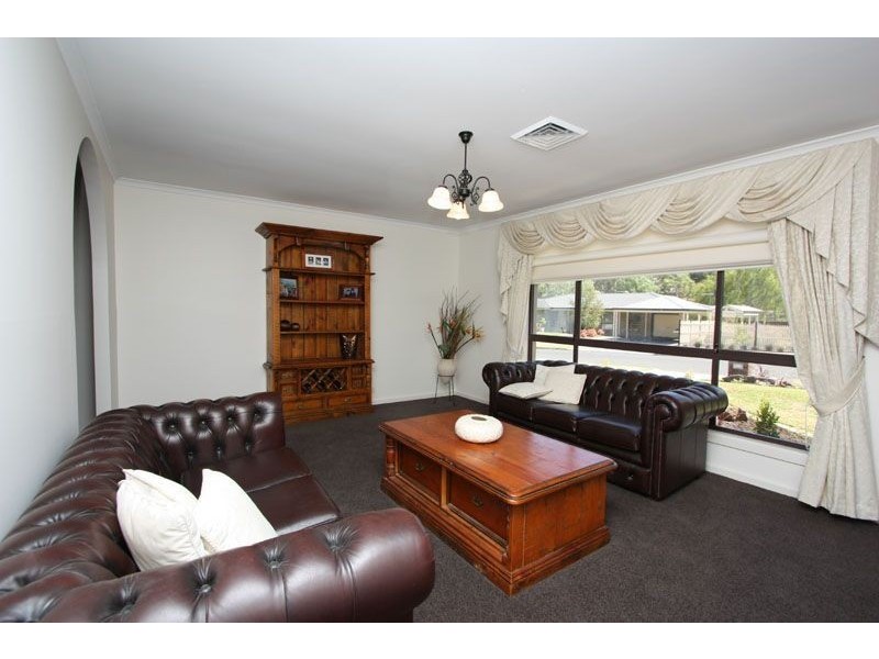 29 Parkinson Ave, Dernancourt SA 5075