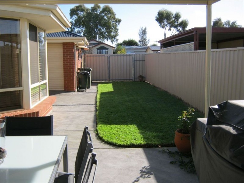 23 Cairns Crescent, Riverton SA 5412