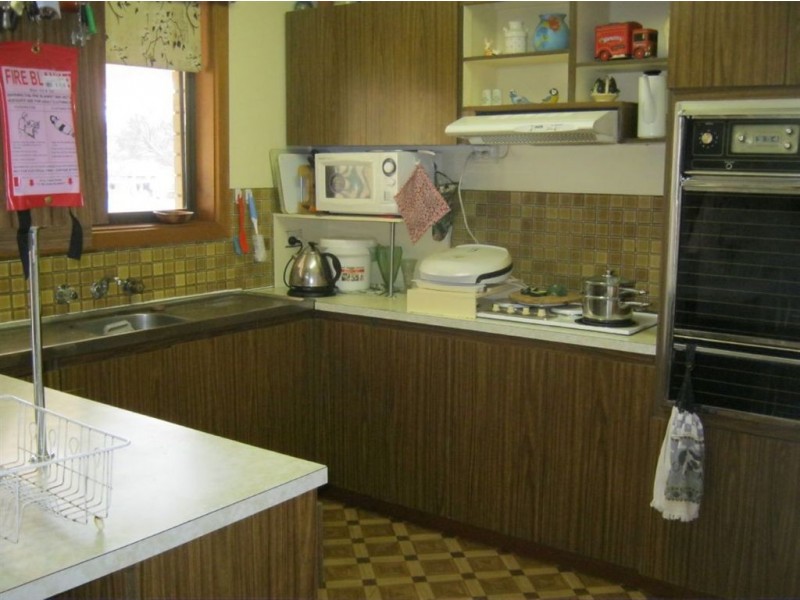 17 Matthew Place, Riverton SA 5412