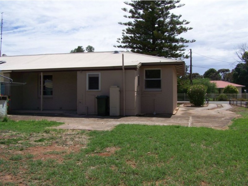 12 Giles Street, Crystal Brook SA 5523