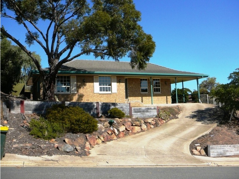9 Warawee Place, Hallett Cove SA 5158