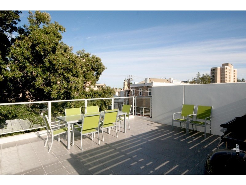 5/10 Moseley Street, Glenelg SA 5045