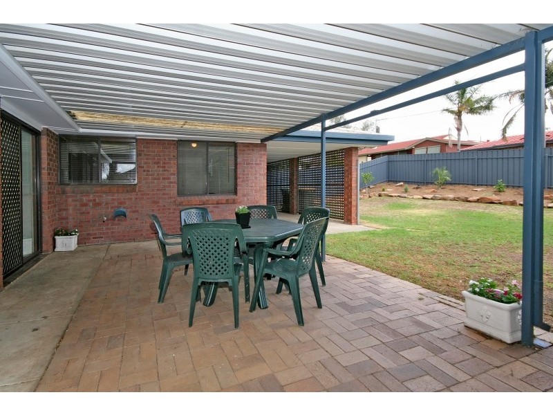 43 Fountain Valley Drive, Happy Valley SA 5159