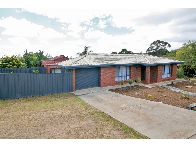 43 Fountain Valley Drive, Happy Valley SA 5159