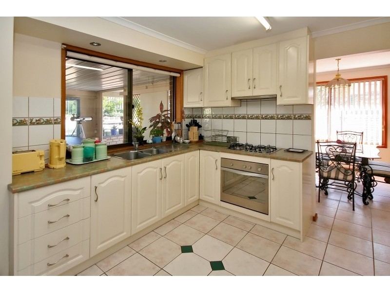 111 Lander Road, Trott Park SA 5158