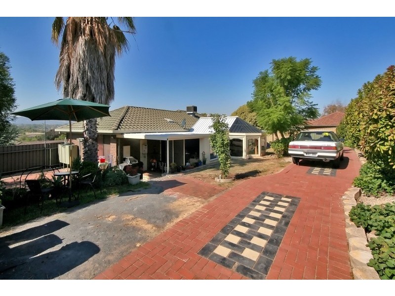 111 Lander Road, Trott Park SA 5158