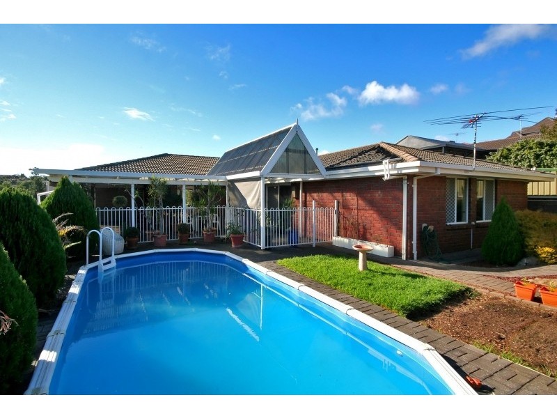 12 Grecian Court, Hallett Cove SA 5158