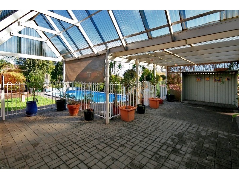 12 Grecian Court, Hallett Cove SA 5158