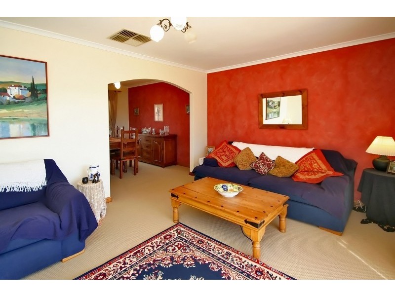 12 Grecian Court, Hallett Cove SA 5158