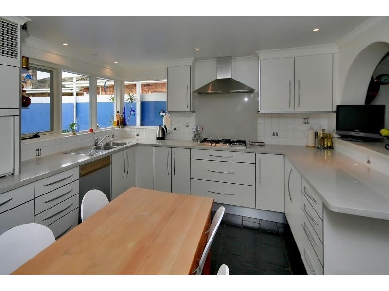 17 Hulbert Street, Hove SA 5048