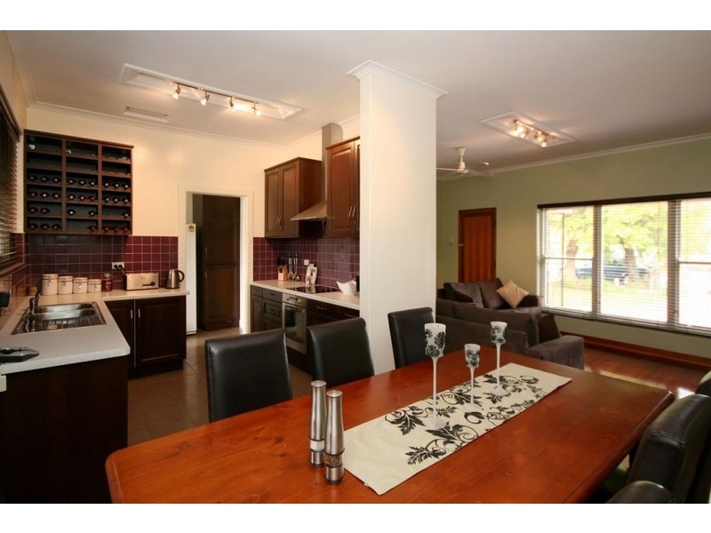 27 English Avenue, Clovelly Park SA 5042