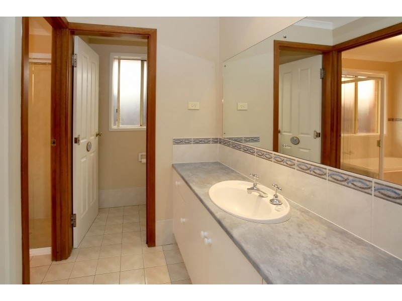 8 Songlark Grove, Flagstaff Hill SA 5159