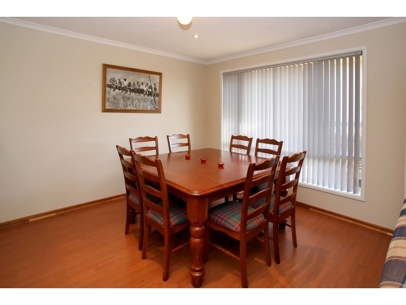 8 Songlark Grove, Flagstaff Hill SA 5159