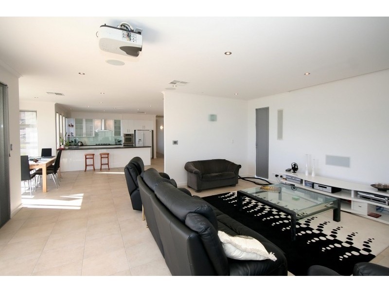 5 Balboa Drive, Hallett Cove SA 5158
