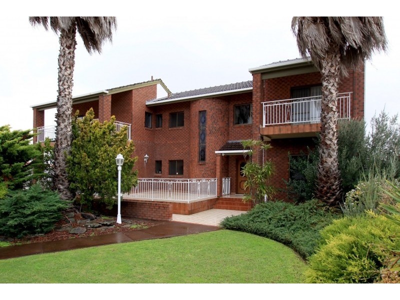 10 Keen Avenue, Seaview Downs SA 5049