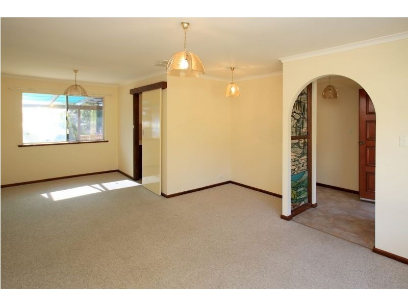 8 Narida Street, Hallett Cove SA 5158