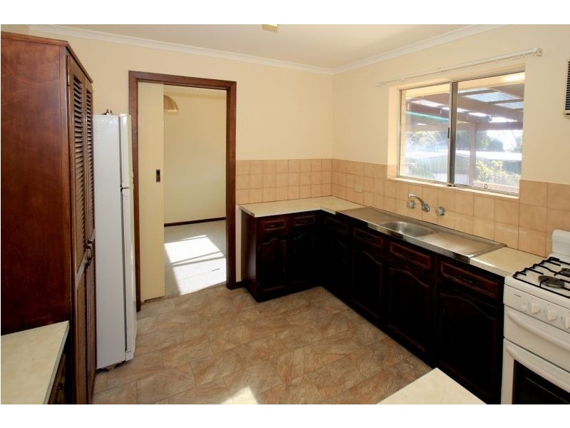 8 Narida Street, Hallett Cove SA 5158