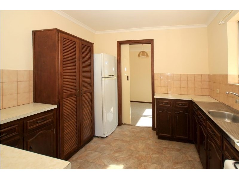 8 Narida Street, Hallett Cove SA 5158