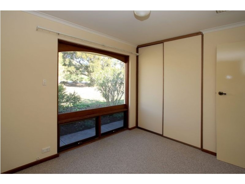 8 Narida Street, Hallett Cove SA 5158