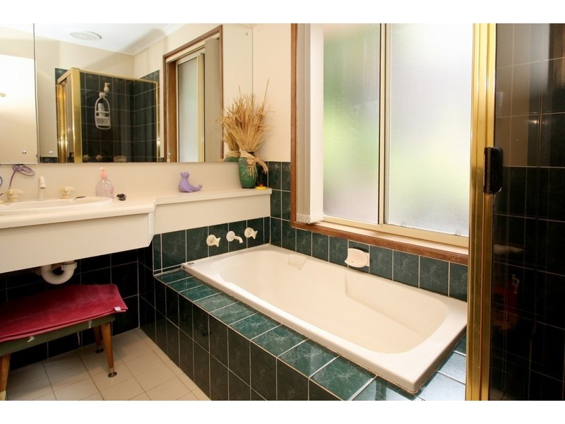 3 Cassia Court, Aberfoyle Park SA 5159