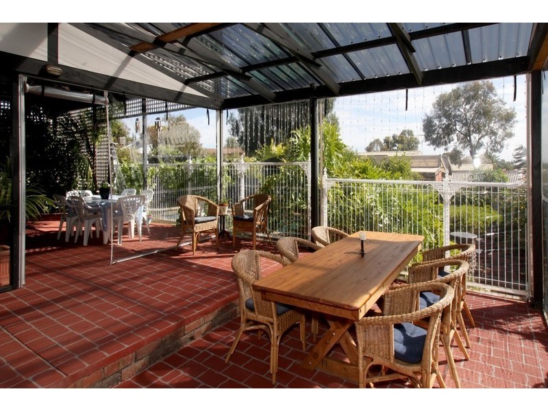 9 Thermopylae Crescent, Hallett Cove SA 5158