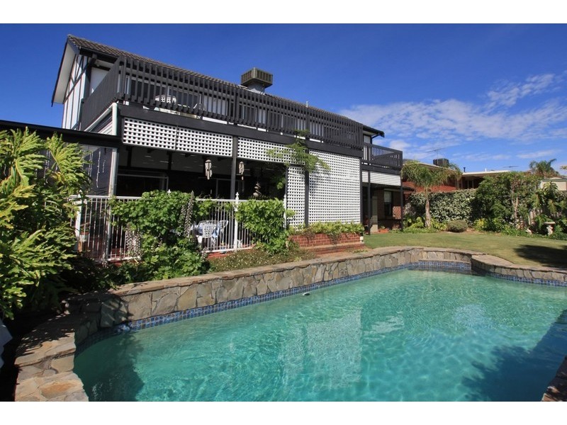 9 Thermopylae Crescent, Hallett Cove SA 5158