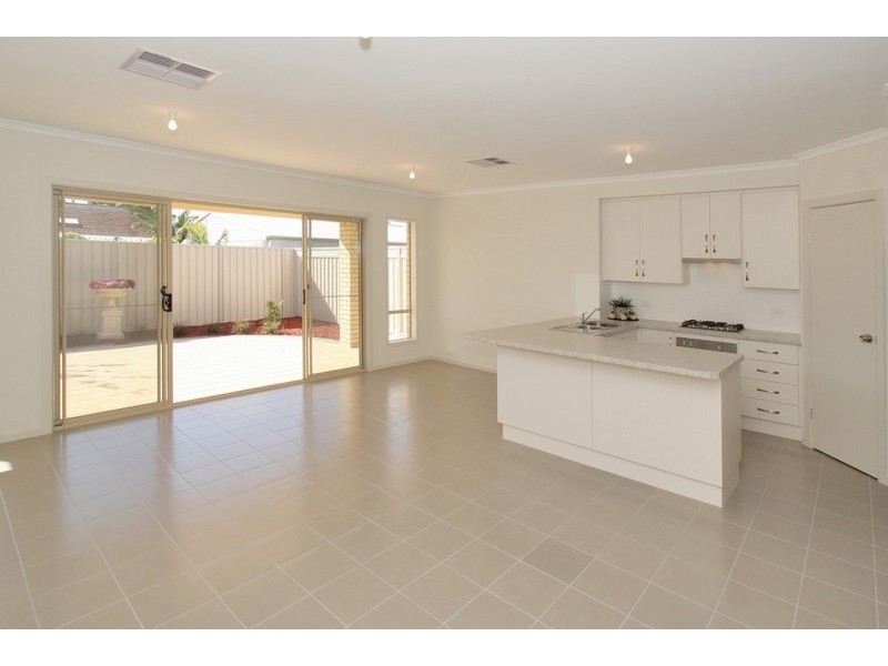 7 & 7A Kent Avenue, Warradale SA 5046
